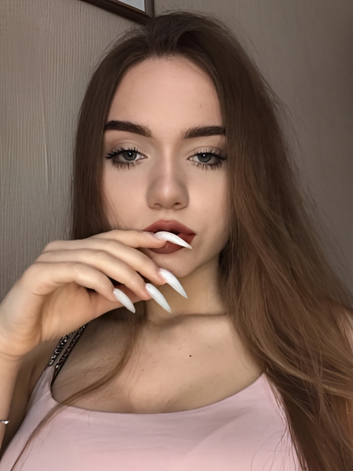 Наташа привлекальеная девушка из Каменск-шахтинский цена от 2500 руб