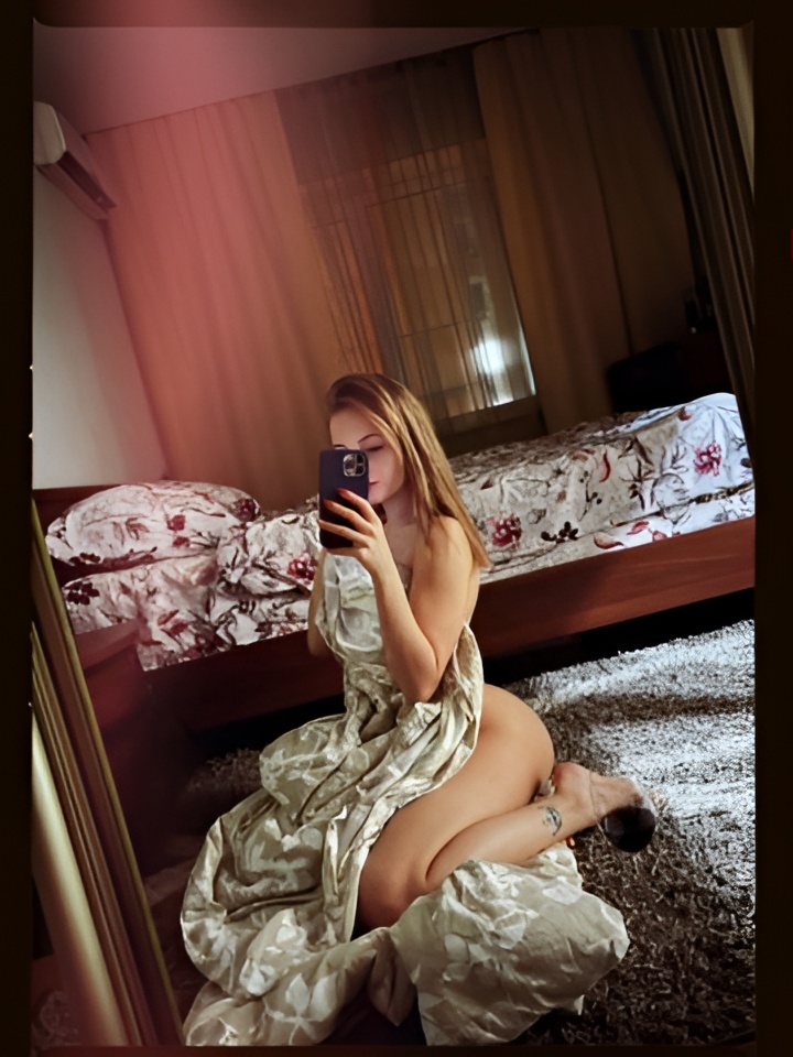 Оксана привлекальеная девушка из Каменск-шахтинский цена от 2000 руб