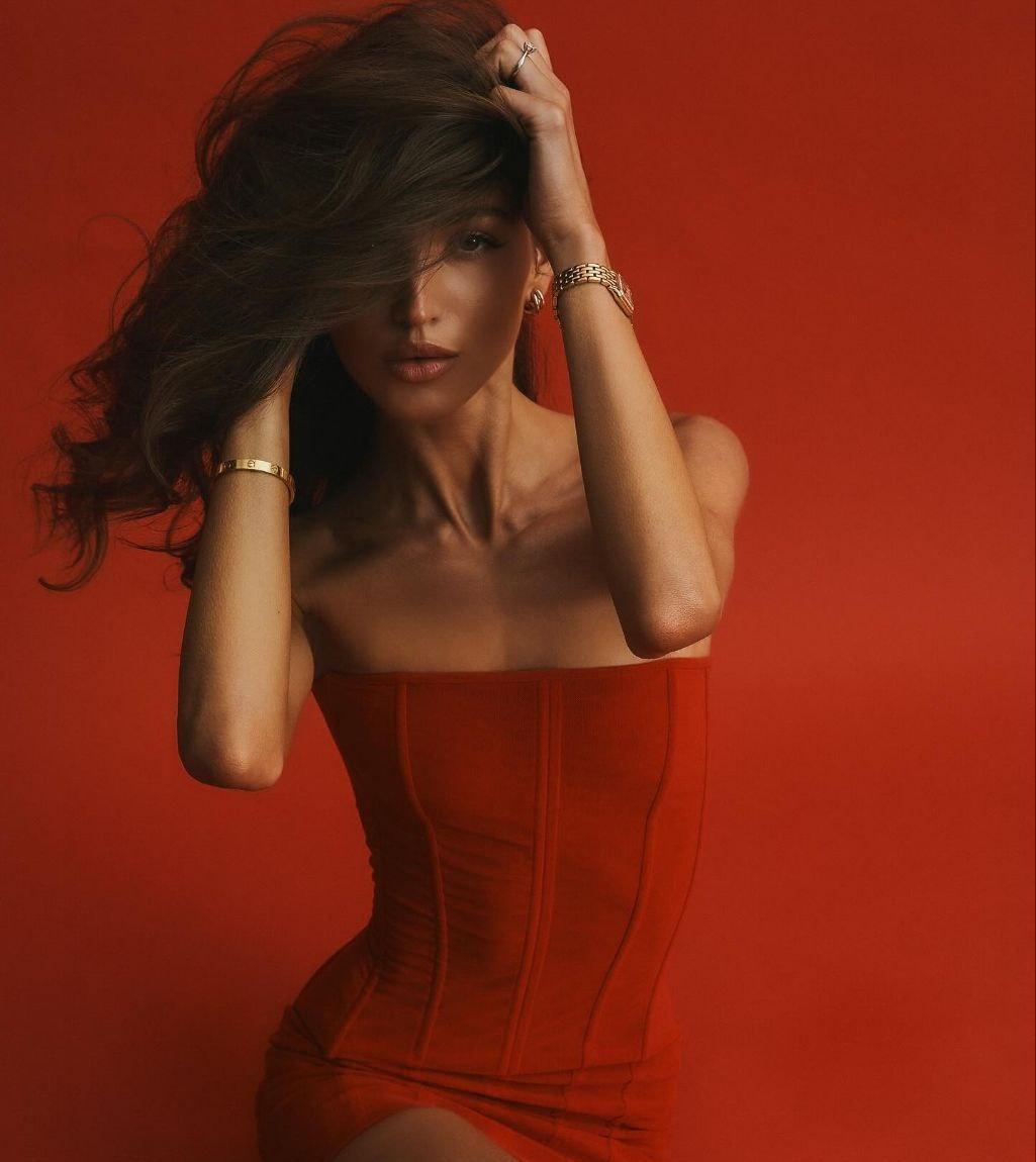 Зара привлекальеная девушка из Каменск-шахтинский цена от 5000 руб