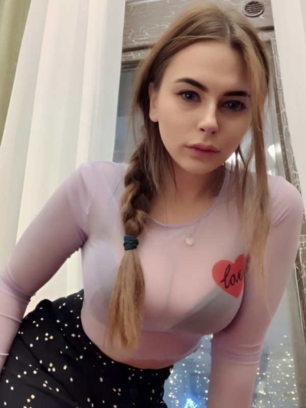 Ирина привлекательная девушка из Каменск-шахтинский цена от 2000 руб