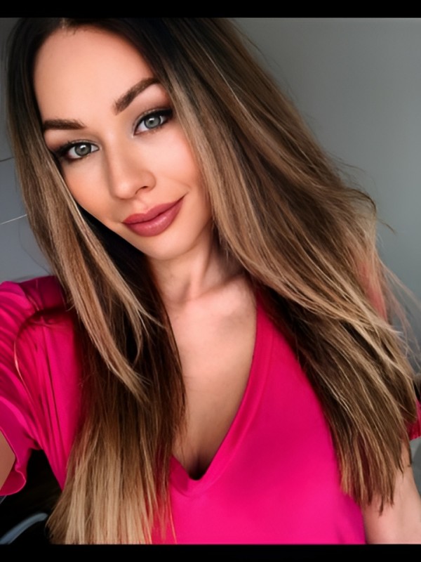 Ирина привлекательная девушка из Каменск-шахтинский цена от 5000 руб