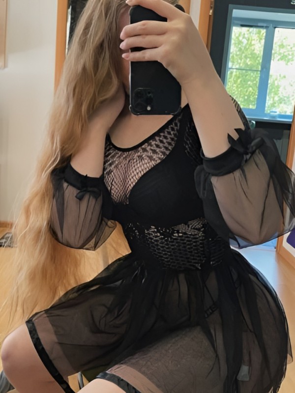 Забава привлекательная девушка из Каменск-шахтинский цена от 5000 руб