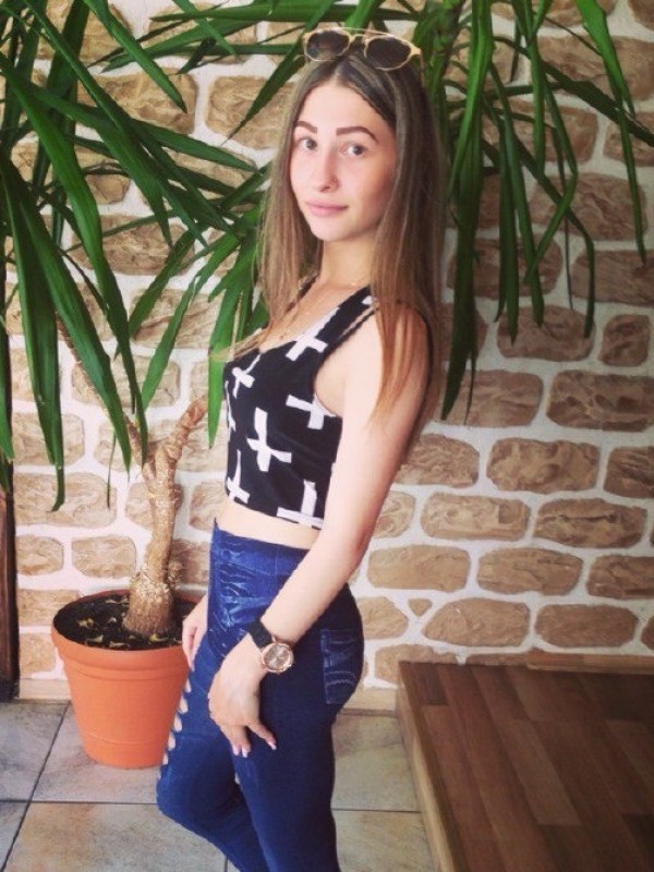 Вероника привлекательная девушка из Каменск-шахтинский цена от 3000 руб