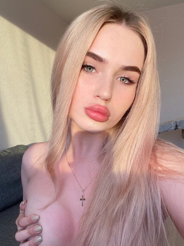 Эмилия фото 2