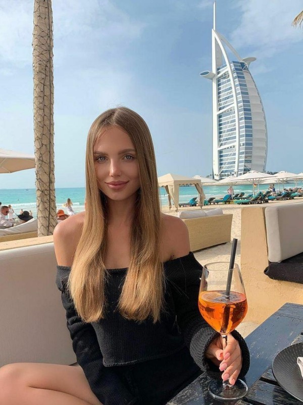 Софья привлекательная девушка из Каменск-шахтинский цена от 3000 руб